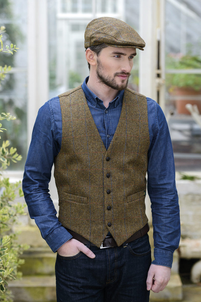 Tweed Vest Mucross Heringbone light brown